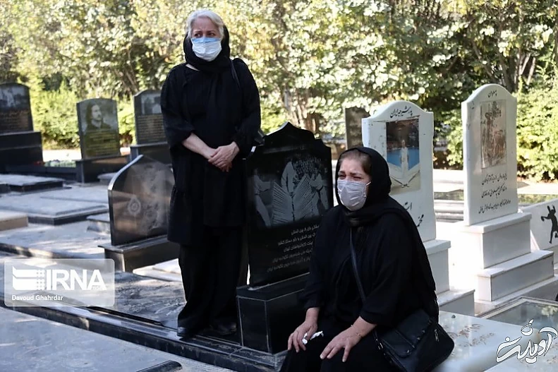 مراسم تشییع پیکر خبرنگارهای ایسنا و ایرنا آغاز شد